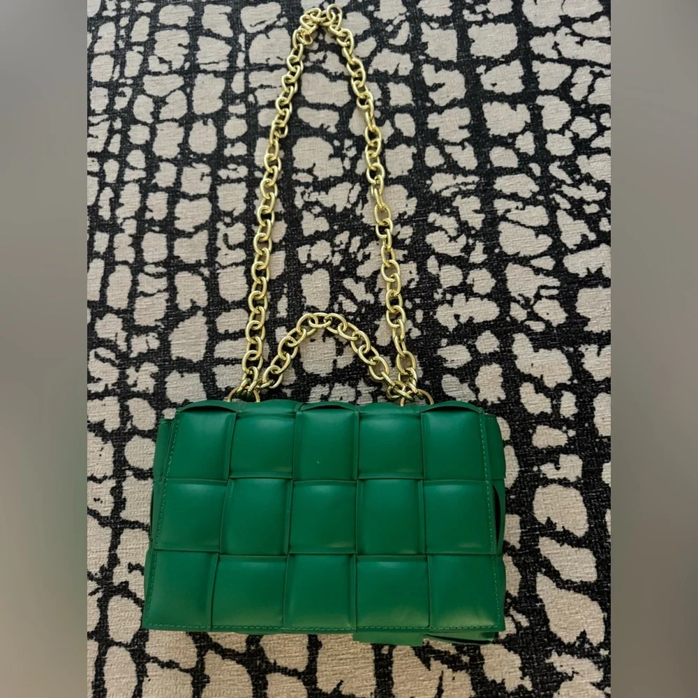 Green Woven Leather Shoulder Bag - Picture 10 of 14